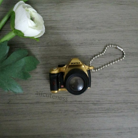 Accessories - FREE if bundled with other items!* Keychain